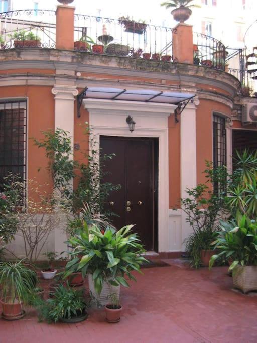 Vivilo Collection - Opera Teather Apartment - Very Central โรม ภายนอก รูปภาพ