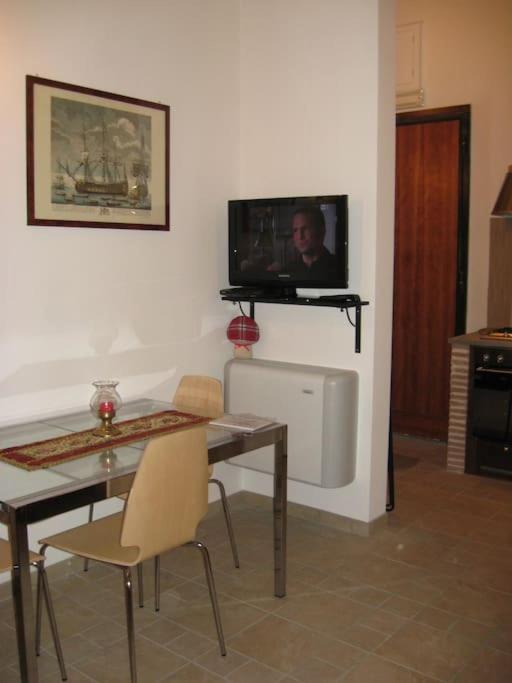 Vivilo Collection - Opera Teather Apartment - Very Central โรม ภายนอก รูปภาพ